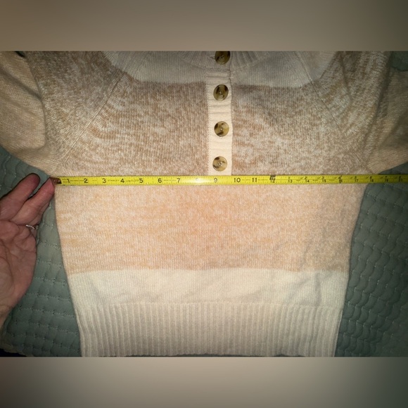 J. Crew 100% Cashmere Sweater. Size Small. NWOT - Picture 3 of 14